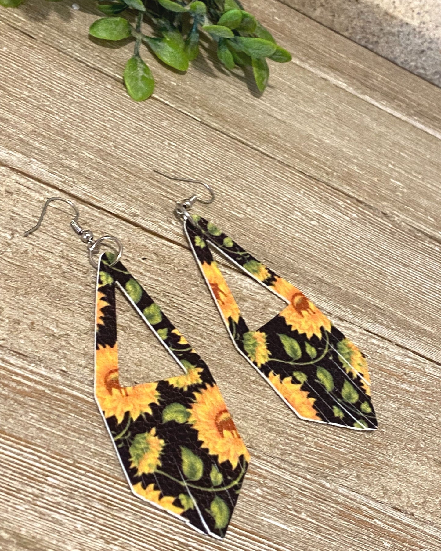 Black Sunflower fringe Earrings