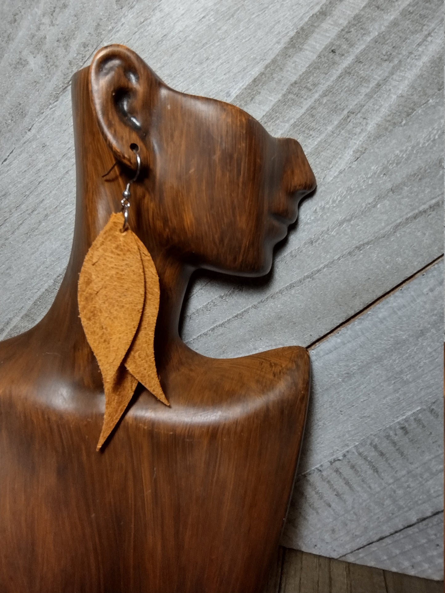 Brown Small Fringe Feather Earrings