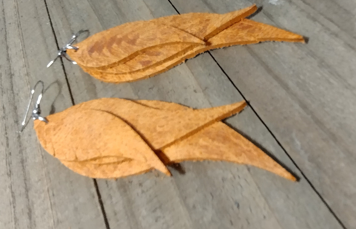 Brown Small Fringe Feather Earrings